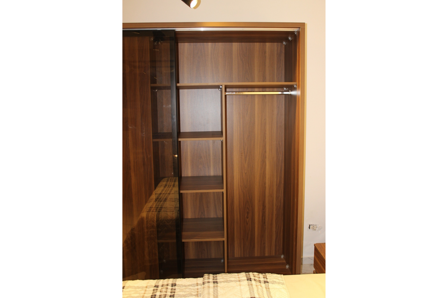 Master Bedroom Set | Black & Wooden | BRC11