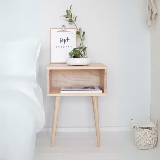 Commode | Wooden | 40 x 40 x 60 | CO16